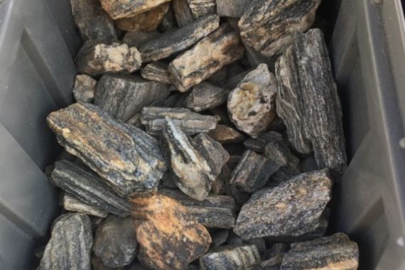 max-f526-kamenna-kura-1-3-69